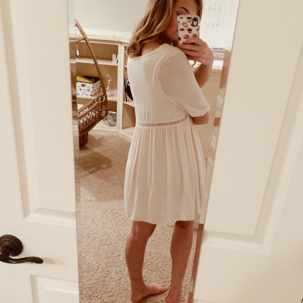 Cream Easel Peasant Dress - Picture 2 of 2